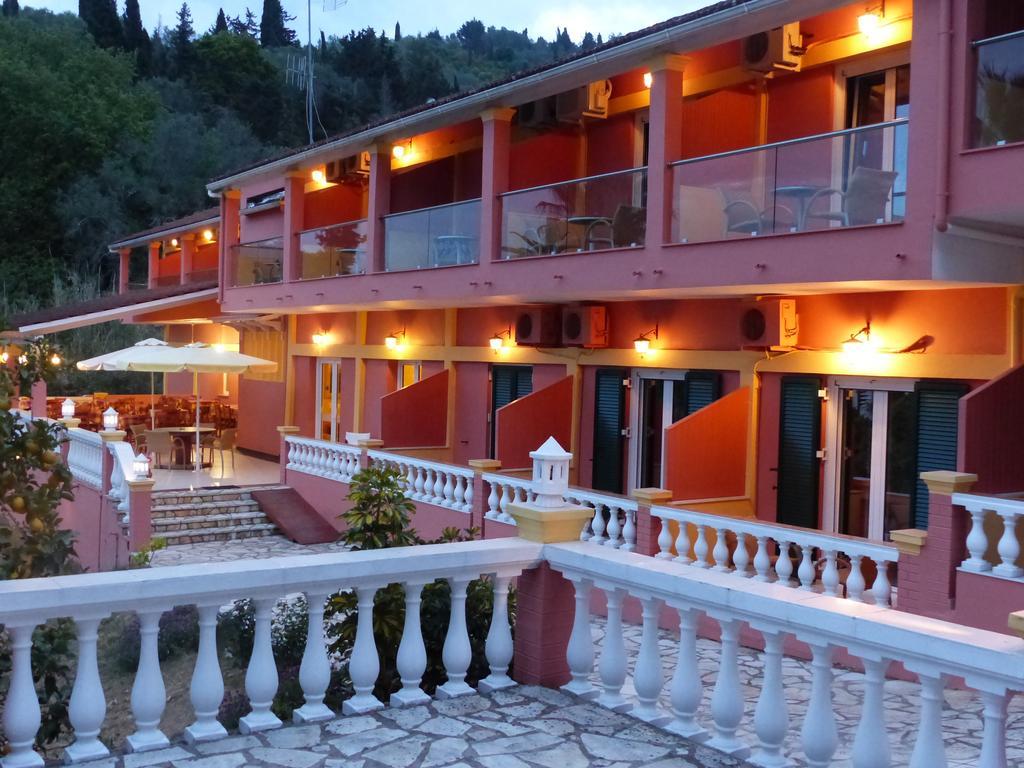 Hotel Penelope บูเกริ ภายนอก รูปภาพ