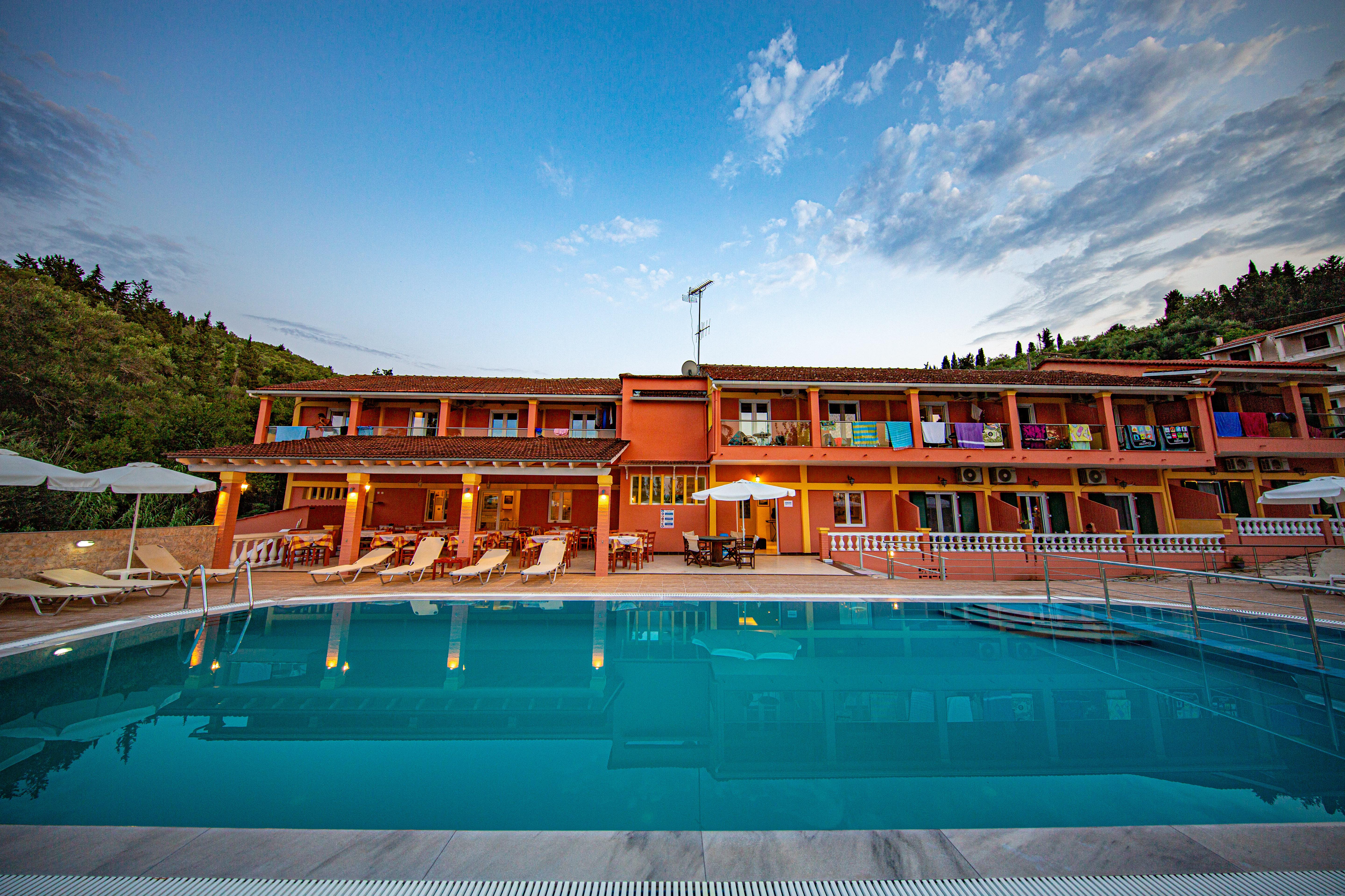 Hotel Penelope บูเกริ ภายนอก รูปภาพ